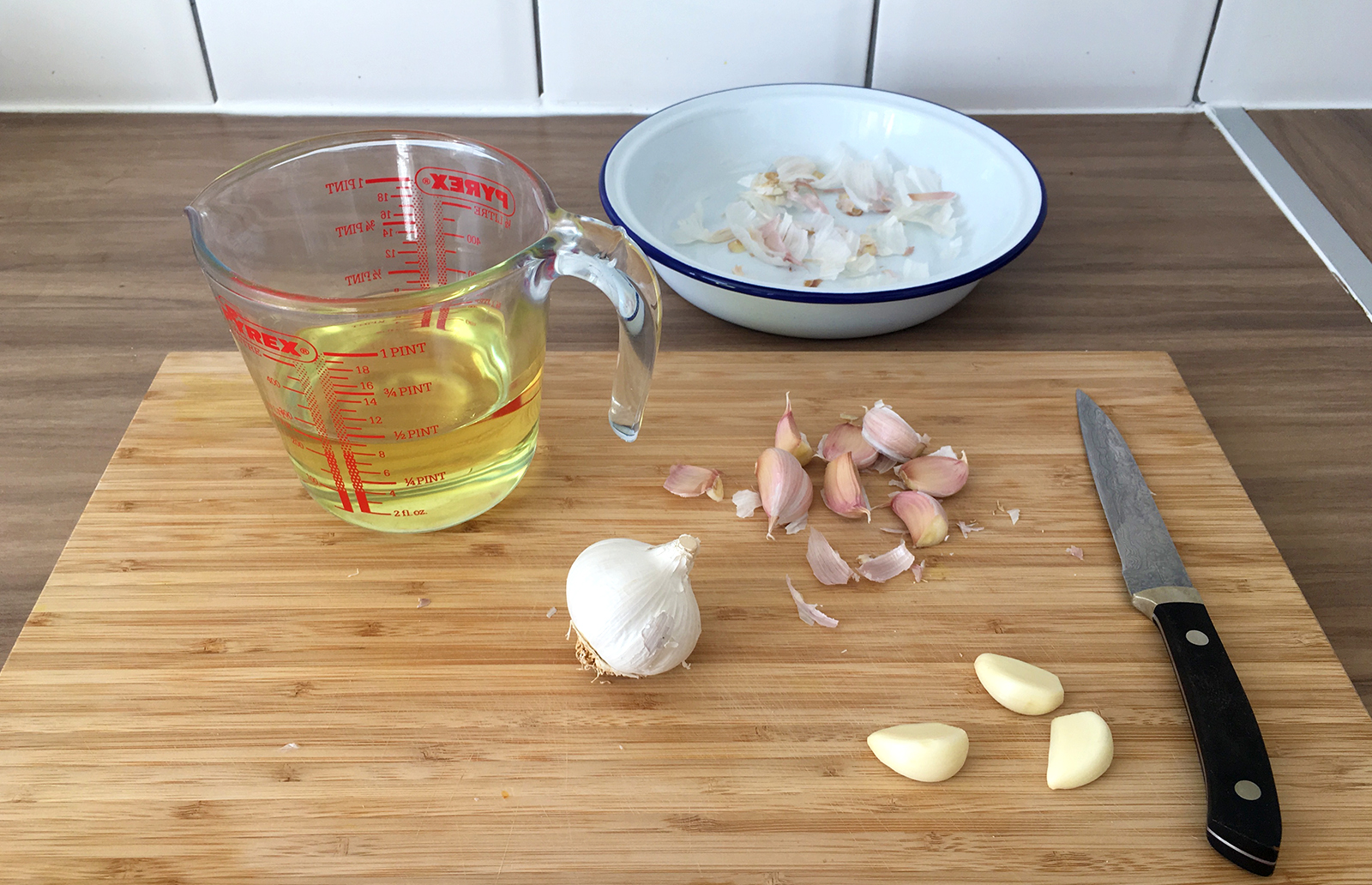 how-to-make-garlic-oil